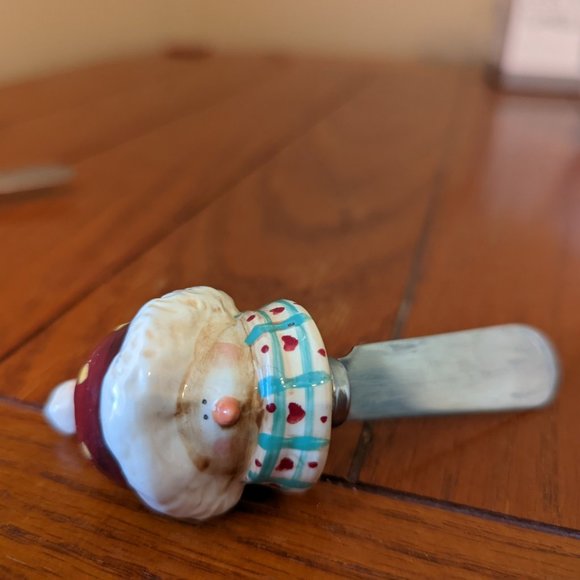 Bundle of 2 Holiday Butter/Cheese Stainless Steel Spreaders Snowman & Peppermint - Picture 5 of 8